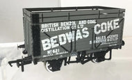 37-205 BACHMANN 8-plank wagon with coke rail "BEDWAS COKE" - BOXED