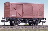 37-801 BACHMANN 12 Ton planked ventilated van M508587 in BR bauxite - BOXED