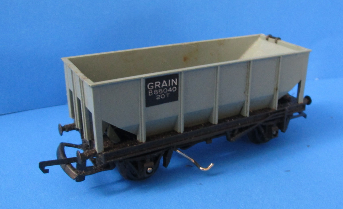 R215BULK HORNBY Grain wagon with operating door, no roof UNBOXED