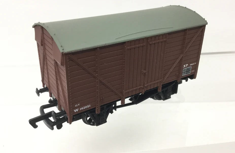 REP-13612 REPLICA 12T Vent van in BR brown no. W14548 - BOXED