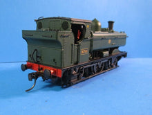 31-901A-KADEE BACHMANN Class 57XX 0-6-0 Pannier Tank Locomotive 8700 in GWR Green Livery with 'Shirtbutton' Monogram, fitted with KADEE couplings - BOXED