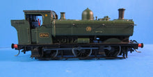 31-901A-KADEE BACHMANN Class 57XX 0-6-0 Pannier Tank Locomotive 8700 in GWR Green Livery with 'Shirtbutton' Monogram, fitted with KADEE couplings - BOXED