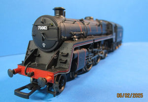 32-502 BACHMANN BR Standard 5 No. 73082 locomotive liveried in BR Lined Black with Early Emblem - BOXED