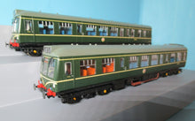 32-900A BACHMANN Class 108 2 car DMU BR Green with speed whiskers - UNBOXED