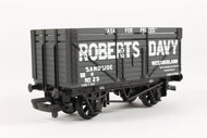 33-154 BACHMANN 7 Plank used wagon with Coke Rails 25 in 'Roberts Davy' Grey Livery - BOXED