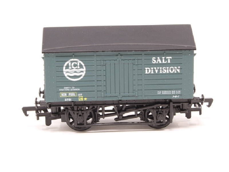 33-178 BACHMANN 10 Ton covered salt wagon 