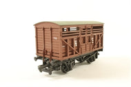 33-651 BACHMANN Cattle Wagon 502676 in NE Brown Livery - BOXED