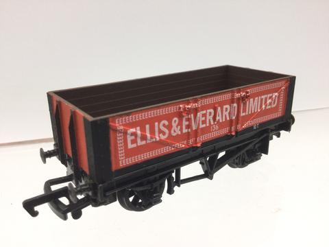37131 MAINLINE 5 Plank Wagon 