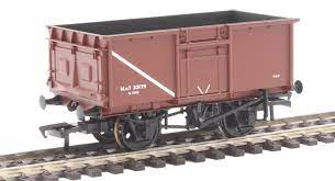 37-376D BACHMANN 16 ton steel mineral wagon 