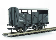 37-711 BACHMANN 8 Ton Cattle Wagon GWR dark Grey 106881 - BOXED