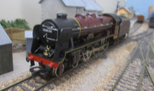 37080 MAINLINE Class 6P Royal Scot 4-6-0 6100 "Royal Scot" in LMS Crimson - Canada Tour (bell fitted on front) - BOXED
