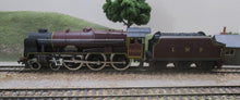 37080 MAINLINE Class 6P Royal Scot 4-6-0 6100 "Royal Scot" in LMS Crimson - Canada Tour (bell fitted on front) - BOXED
