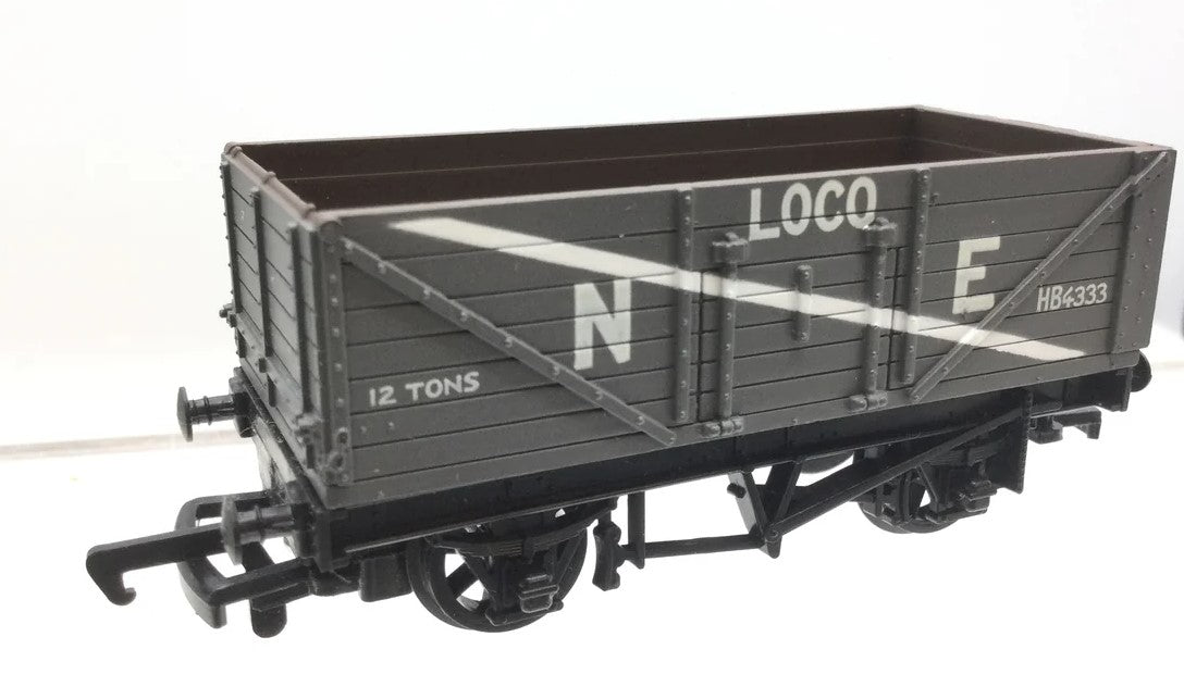 37126 MAINLINE 7 Plank Wagon N.E. Loco Coal - UNBOXED