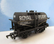 37134 MAINLINE 12T Tank Wagon - 'Royal Daylight' in black "1534" - UNBOXED