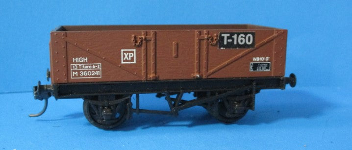 37170-K01 MAINLINE 13T Mineral Wagon in BR Bauxite M360241 KADEE - BOXED