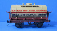 37177-K01 MAINLINE  12 Ton tank wagon "Benzol & Byproducts" KADEE - BOXED