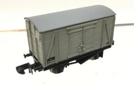 373-130 GRAHAM FARISH BR 12 ton ventilated van in BR grey W134035 - BOXED N Gauge