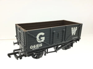 37405 MAINLINE  7-Plank Open Wagon in GWR Dark Grey 06515 - BOXED