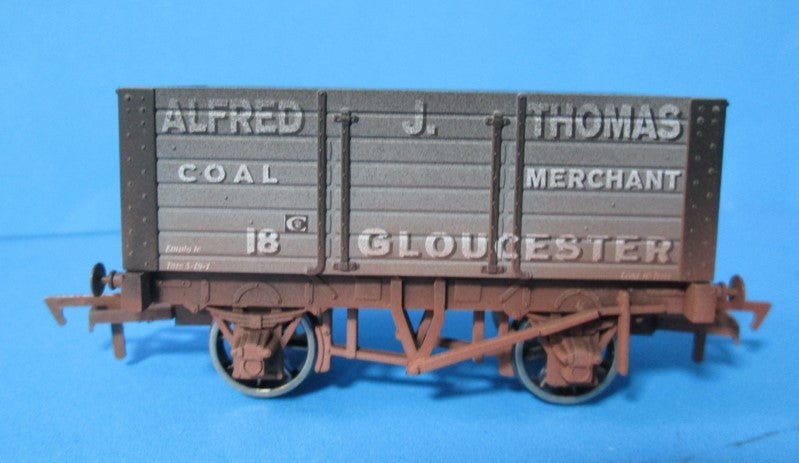 4F-072-016 DAPOL 7 Plank 9 foot wagon 