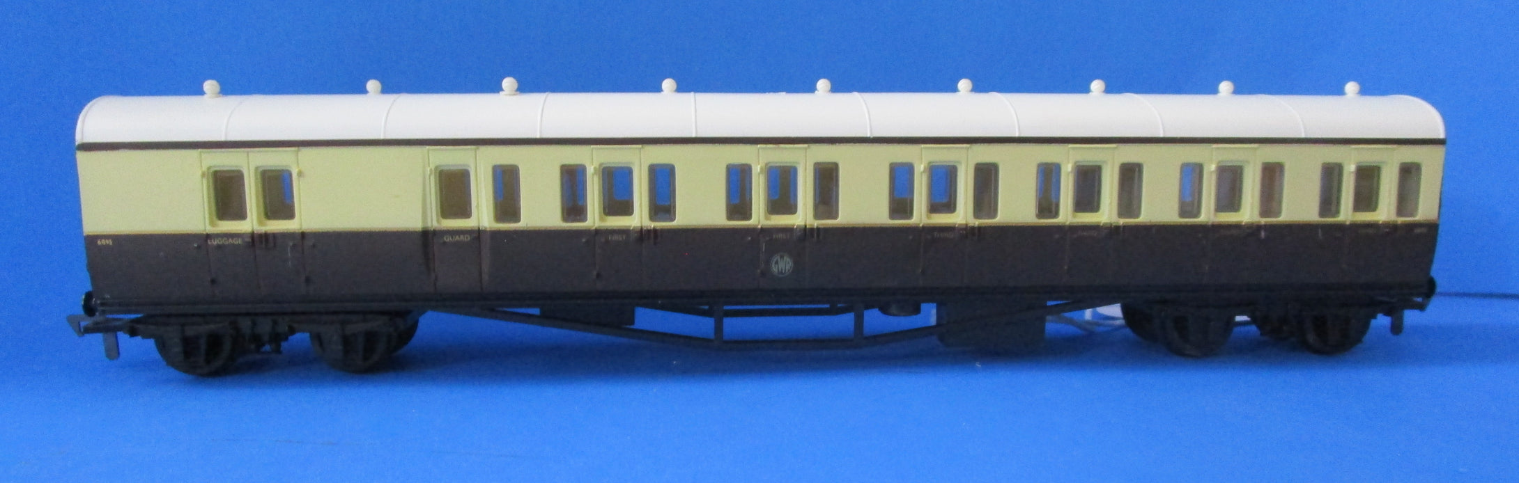 54250 AIRFIX/GMR B Set coach in GWR brown and cream - UNBOXED