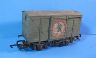 54313-0-P01 AIRFIX (GMR) 12 Ton vent van "HUNTLEY & PALMERS", weathered - BOXED