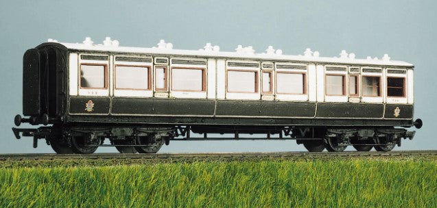 RAT-5732 RATIO LNWR Arc Roof Corridor Composite Coach kit- OO Gauge