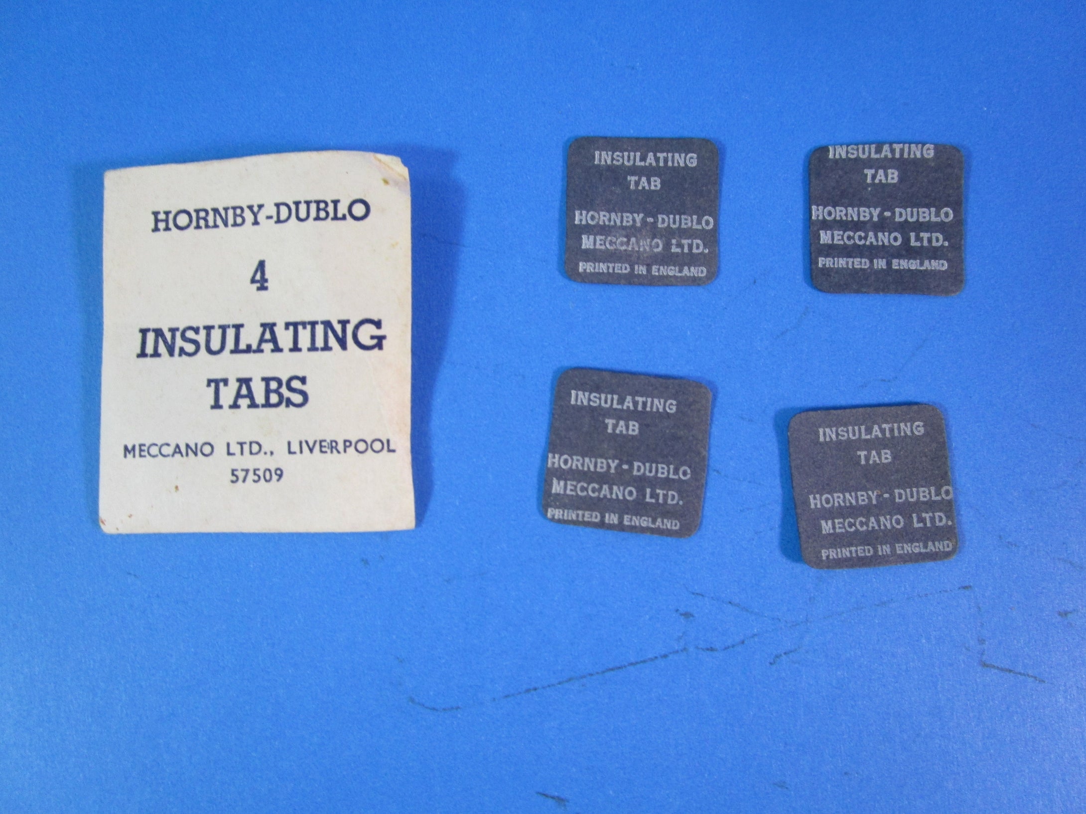 HD-57509 HORNBY DUBLO 3 Rail Insulating tabs - pack of 4