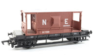 937369 MAINLINE 20t Brake Van 'LNER' - BOXED