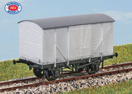 PC09A PARKSIDE BR 10T Refridgerated Meat Van Dia 1/251 Kit - includes metal wheels and transfers