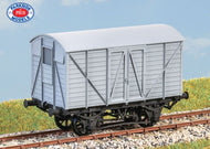 PC88 PARKSIDE GWR 10T Banana Van Fruit B Kit  includes metal wheels with transfers