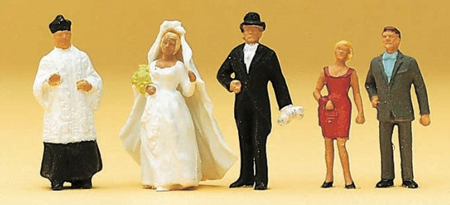 PRE-14058 PREISER Catholic Wedding Group: Bride and Groom, Best Man and Priest - OO Gauge
