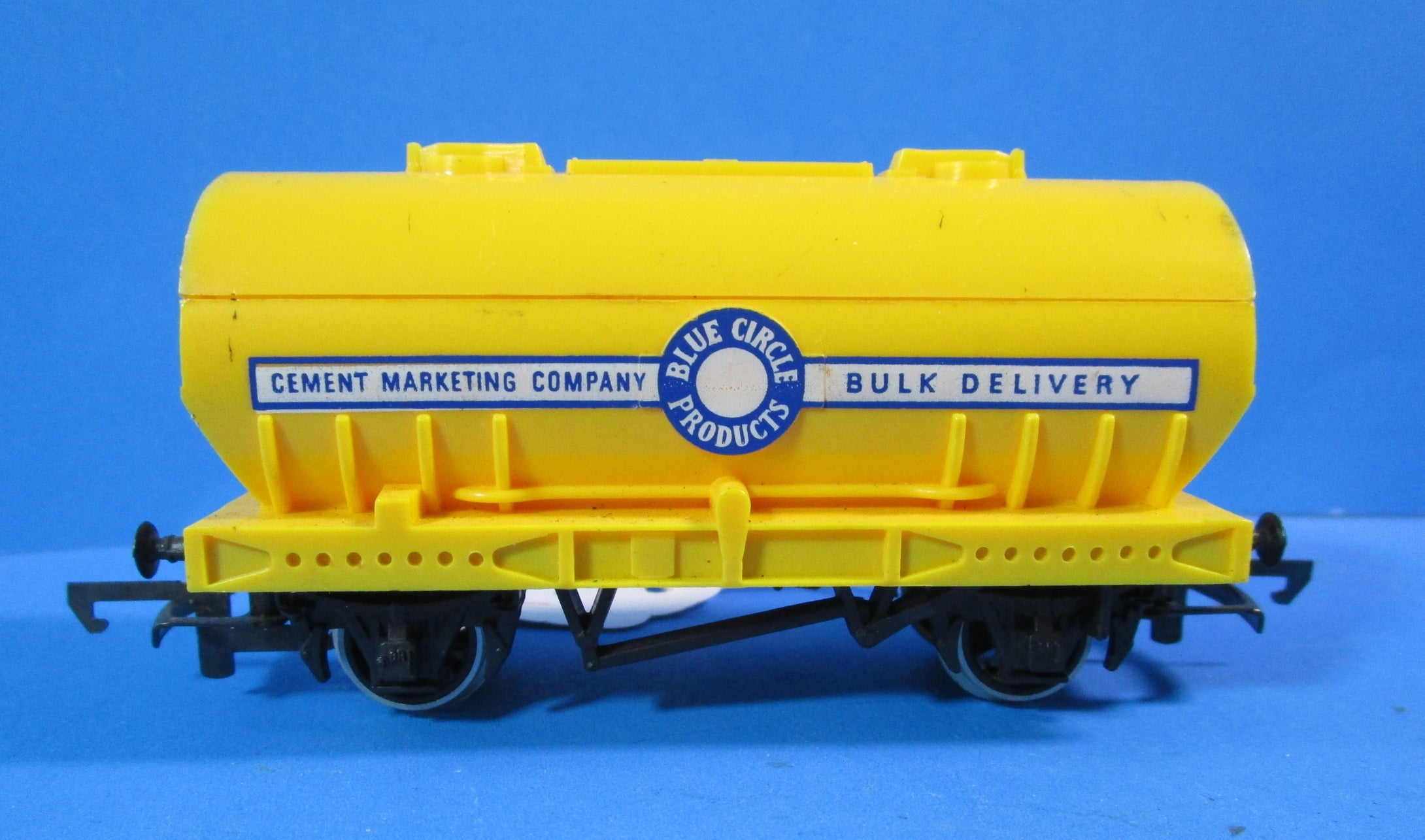 R237-P01 HORNBY  Cement Wagon 