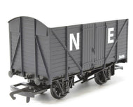 R6422 HORNBY  Railroad LWB Closed Van (N. E.) - BOXED