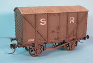B325-K01 DAPOL SR 12 Ton Bannana van 41595, weathered - KADEE - UNBOXED