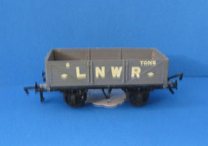 BMTW151 LNWR kit built 4 plank wagon (RATIO kit) - UNBOXED