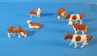 BP155 Cows brown and white (colour shade and patterns may vary)