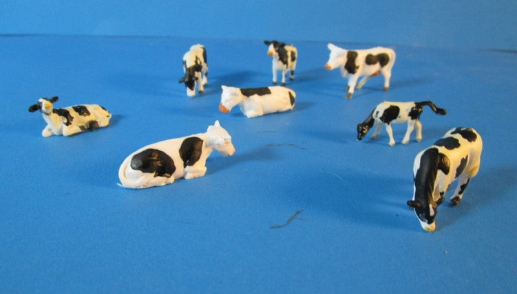 Coaws Model BP156 Cows black and white – my british model trains