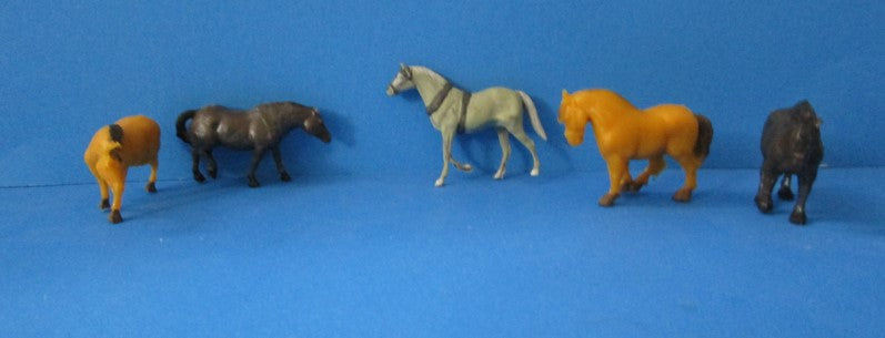 BP542 Assorted Horses, colours may vary - pack of 4