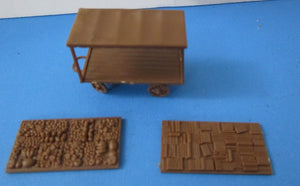 BP653 Market Traders Stall - unpainted with optional items for sale: books or fruit & veg