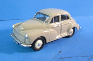 EM76820 CLASSIX Morris Minor 4 door in grey - BOXED