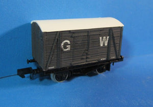 GF-2404 GRAHAM FARISH 12 ton GWR twin Vent van 91677- BOXED