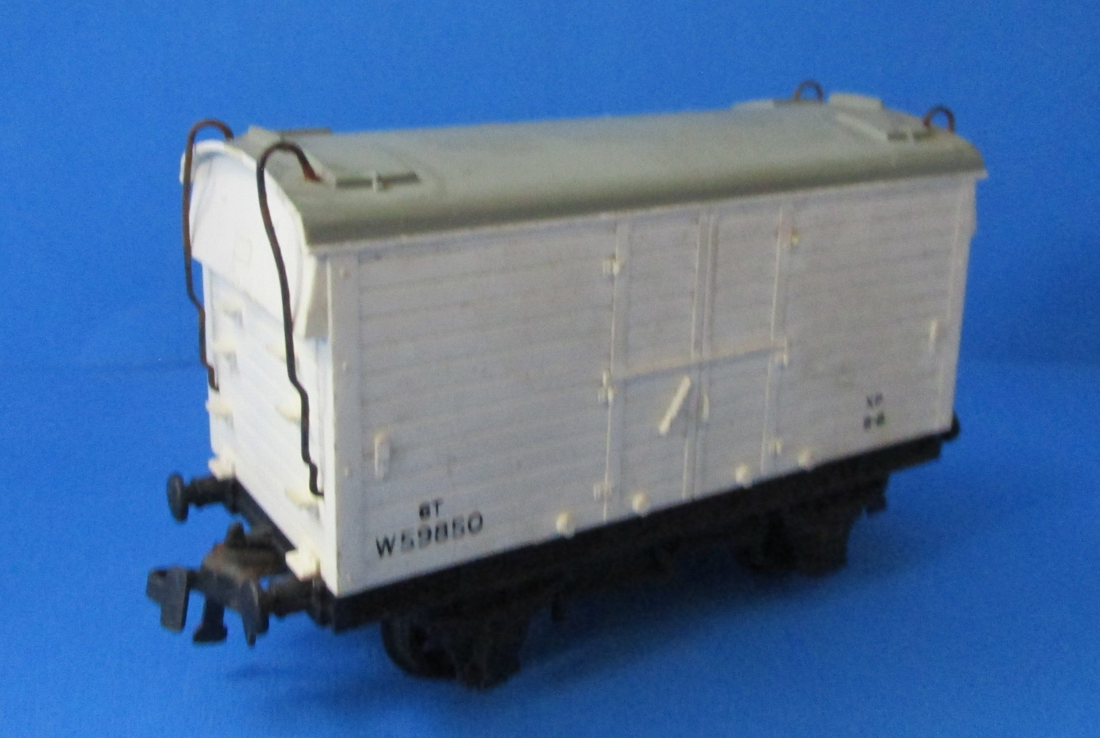 HD-32062 HORNBY DUBLO 6 Ton MICA B REfrigerator van - UNBOXED