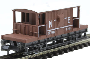 NR-28E PECO 20 ton brake van 157691 in NE bauxite - BOXED