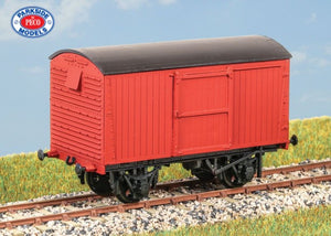 PC26 PARKSIDE LNER 12 ton Van - includes metal wheels and transfers