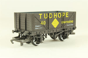 R155 HORNBY 7-plank open wagon in brown - Tudhope of Gravesend - 40 - BOXED
