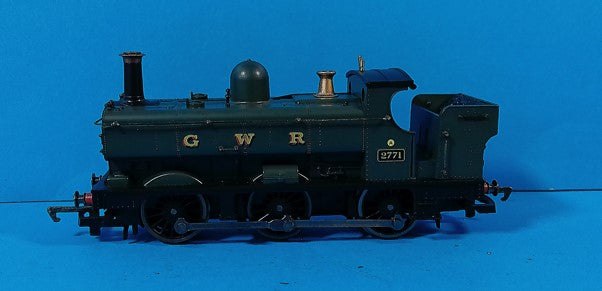 R2328B HORNBY GWR 0-6-0PT Class 2271 Pannier Tank 