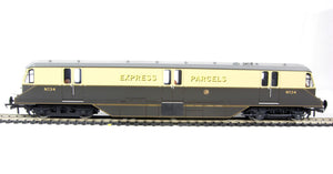 R2768 HORNBY GWR diesel parcels railcar 34 in GWR chocolate & cream livery - BOXED
