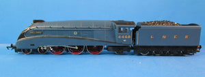 R304 HORNBY Class A4, 4-6-2 "MALLARD" in LNER Garter blue with glazed cab windows, valances, double chimney and non-corridor tender - UNBOXED