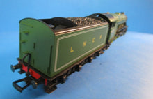 R3250-P01-DCC HORNBY Class A1 4-6-2 "FLYING SCOTSMAN" 4472 in LNER apple green.  Single chimney, round dome, non corridor tender, DCC Fitted - UNBOXED - UNBOXED (Copy)