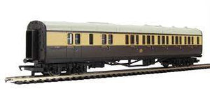R4524 HORNBY  GWR  Brake Coach number 5121- BOXED